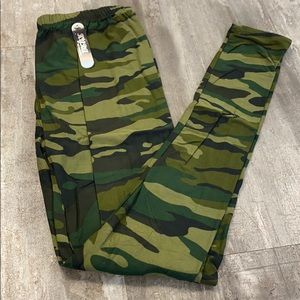 Army camo leggings